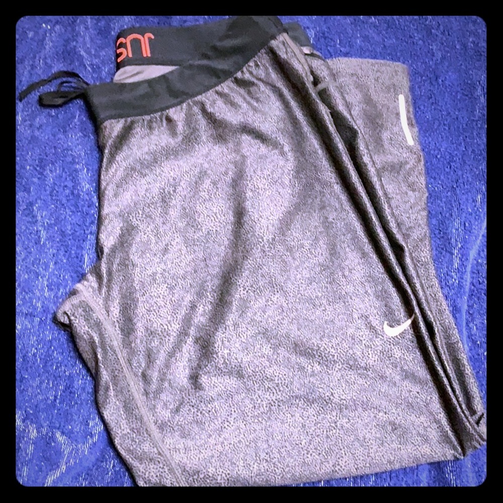 Bundle of 2 pair Nike leggings ladies size XL